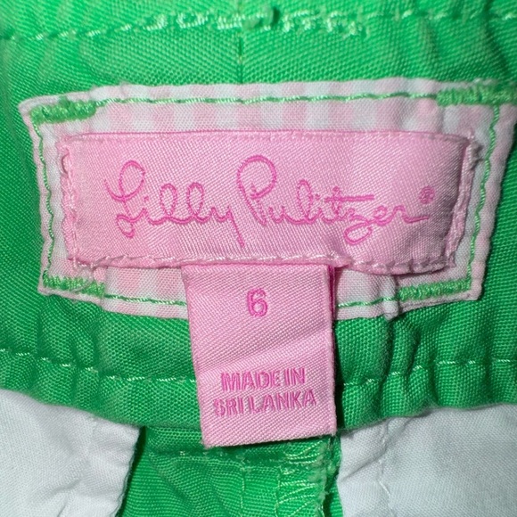 Lilly Pulitzer Resort Fit Green shorts. Size 6. GUC - Picture 8 of 12